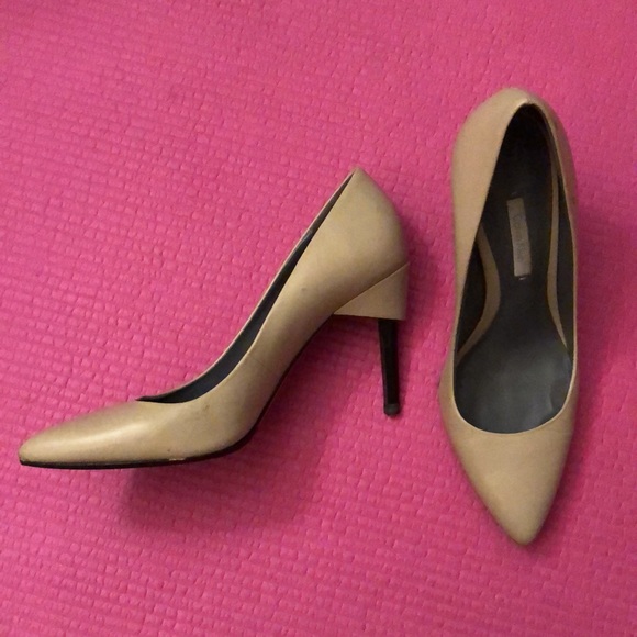 Calvin Klein high heels elegant beige shoes size 38 - Picture 10 of 11